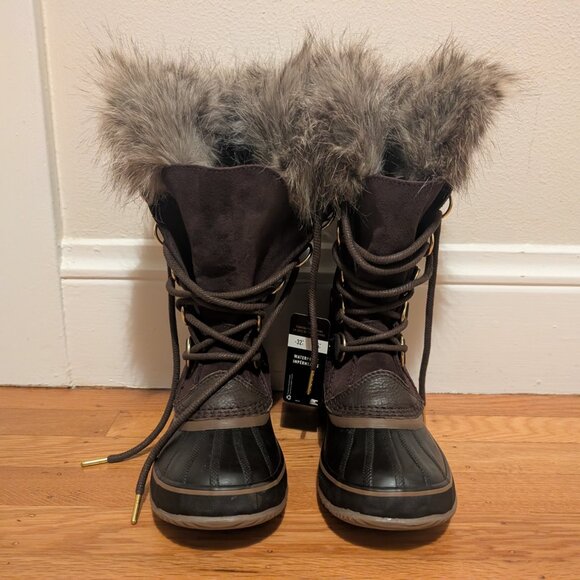 Sorel Joan of Arctic 6.5 NWT - Picture 3 of 5